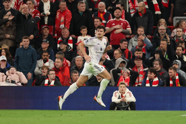 格与海外俱, 续约, 卡里克 格与海外俱, 续约, 卡里克